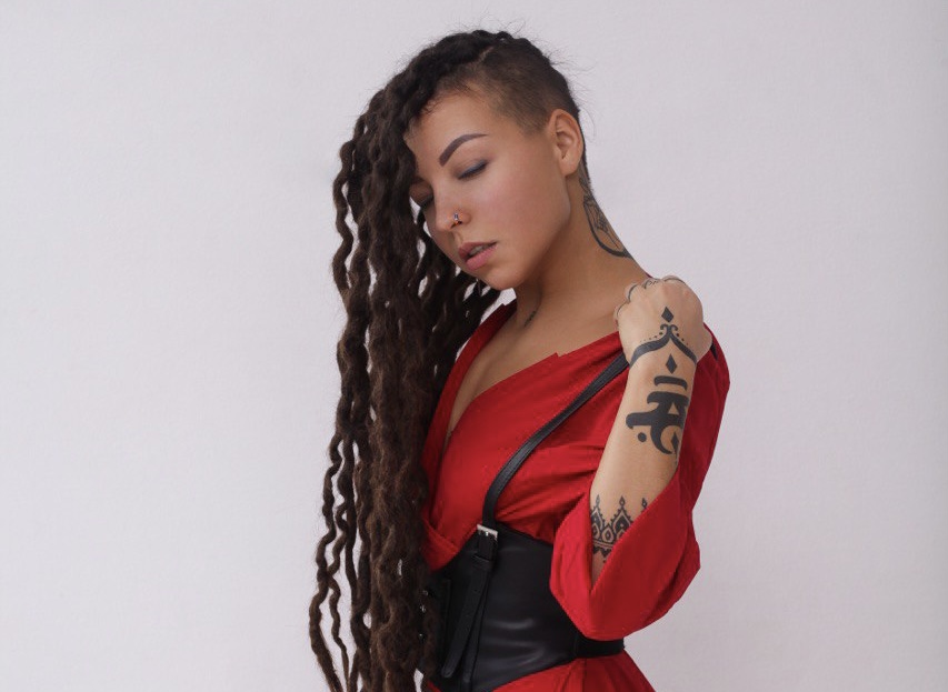 Женский дэнсхолл в студии танцев 5Life