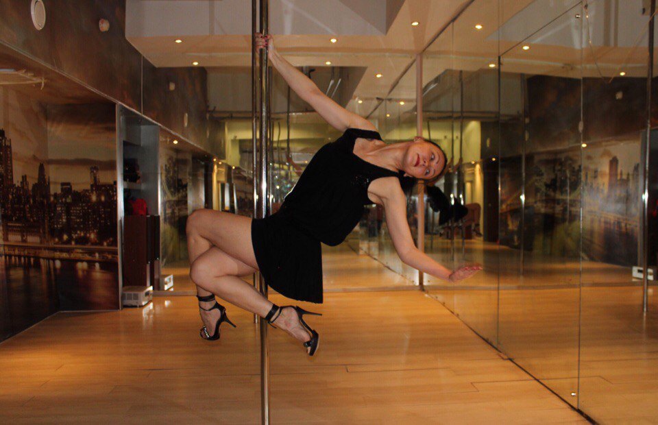 Пол дэнс - танцы на шесте в 5Life