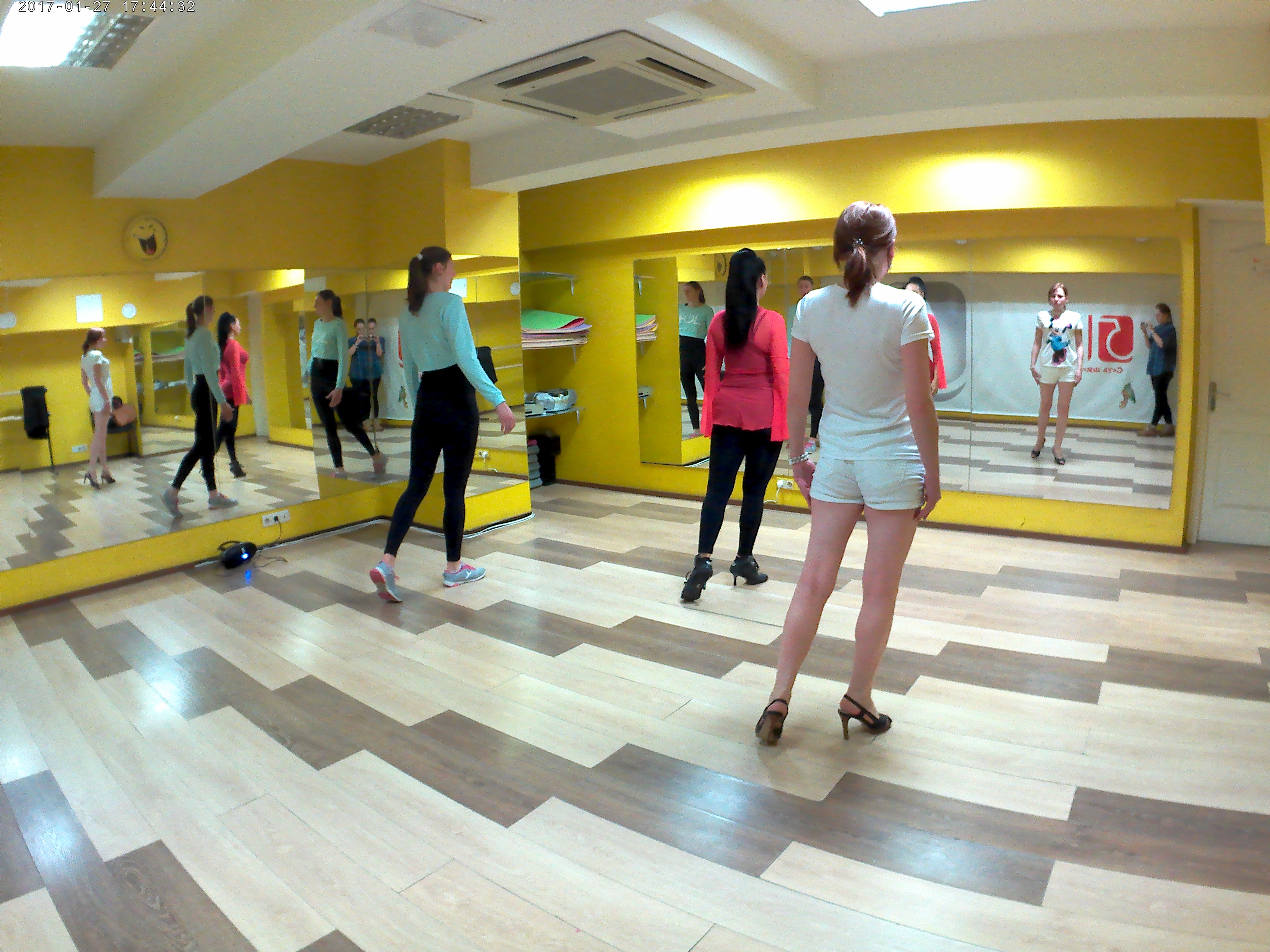 Пластика на занятиях в школе 5Life