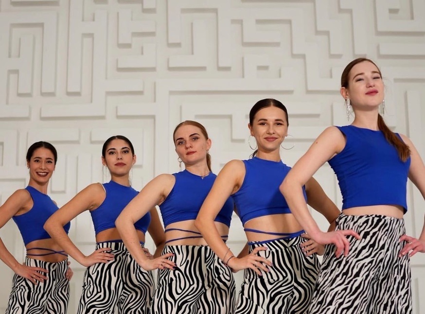 Латина соло вечеринка для девушек в студии 5Life